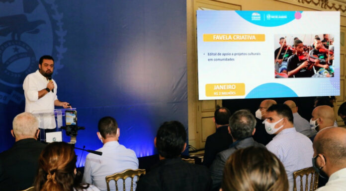 Castro celebra sucesso de operação no Jacarezinho e fala em devolver territórios aos moradores