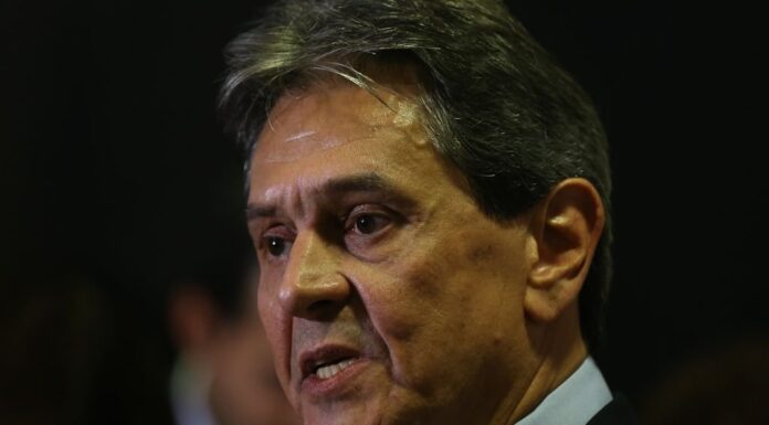 Defesa pede que Roberto Jefferson seja transferido para hospital por quadro de febre