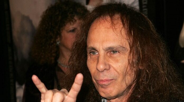 Documentário sobre Ronnie James Dio emocionou viúva e deve ser lançado ainda em 2022