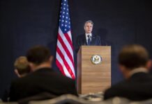 EUA reduzem pessoal de embaixada na Ucrânia e recomendam saída de americanos do país