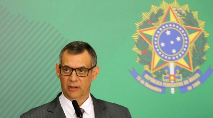 Ex-porta-voz de Bolsonaro fez críticas duras ao presidente, mas ficou por isso mesmo