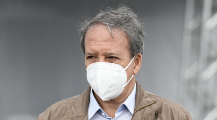 Explosão de casos da Ômicron não se reflete nas internações, diz Edson Aparecido