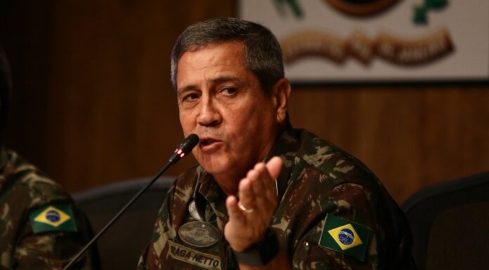 General Braga Netto se esforça para conseguir o cargo de vice de Bolsonaro nas eleições de 2022
