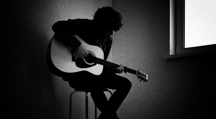 Governo irlandês lança programa de “renda básica” para artistas; entenda