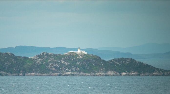 Ilha remota na Escócia com dois moradores oferece emprego a casal que queira ‘vida selvagem’