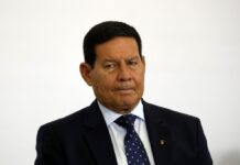 Mourão diz que Rússia tem ‘direito de espernear’, mas que não acredita em invasão à Ucrânia