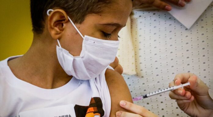 Prefeitura do Rio suspende vacinação de crianças acima de 7 anos por falta de doses