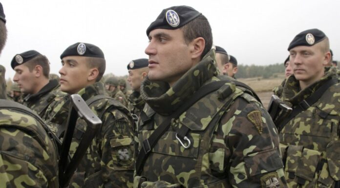 Rússia pode atacar Ucrânia ‘a qualquer momento’, diz Casa Branca