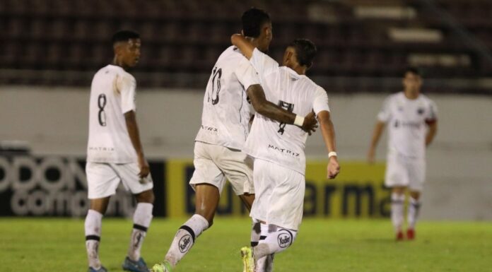 Santos vence a segunda na Copinha e se classifica para a próxima fase