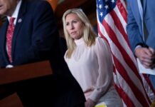 Twitter bane representante do Partido Republicano dos EUA da plataforma