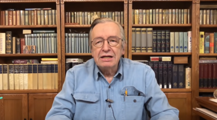 ‘Não acho que o legado de Olavo de Carvalho seja medido pelo governo Bolsonaro’, diz Constantino