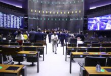 Câmara conclui votação de MP que obriga planos de saúde a cobrir tratamento oral contra o câncer