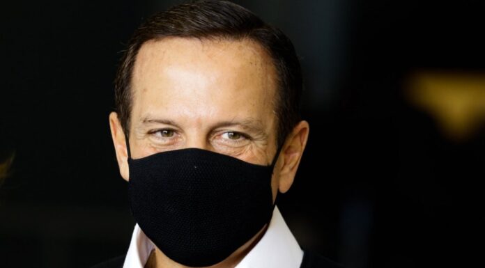 Doria afirma que visita de Bolsonaro a São Paulo para ajudar vítimas das chuvas é bem-vinda