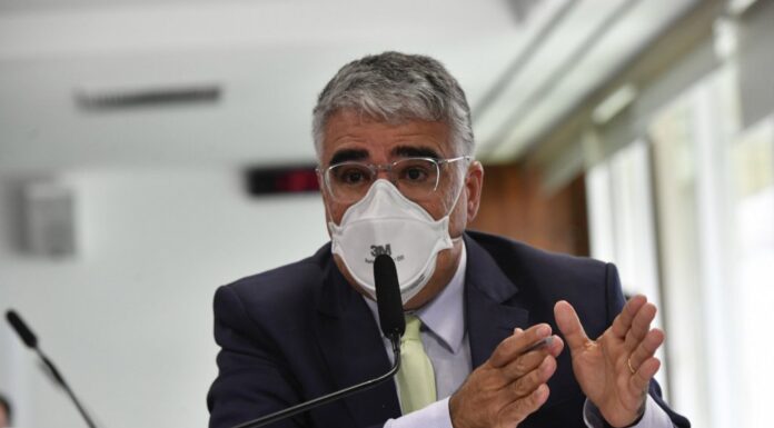 Legalização dos jogos de azar quer beneficiar corrupção e lavagem de dinheiro’, diz Girão