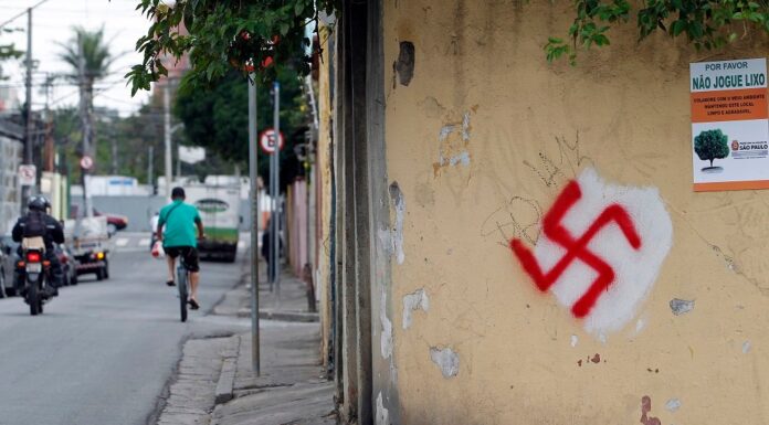 O perigo de ser, aceitar ou praticar o nazismo sem você perceber