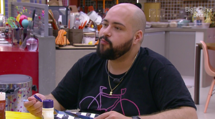 ‘BBB 22’: Scooby questiona Abravanel sobre verdadeiro nome de Silvio Santos: ‘Nem Silvio e nem Santos’