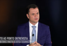 ‘Não sei se ser um bom juiz de combate a corrupção te faz um bom presidente’, diz ministro da Justiça sobre Sergio Moro